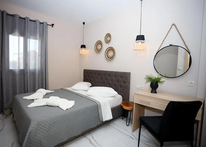 Greka Apartments