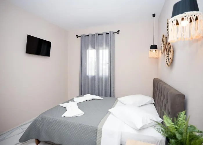 Greka Apartments
